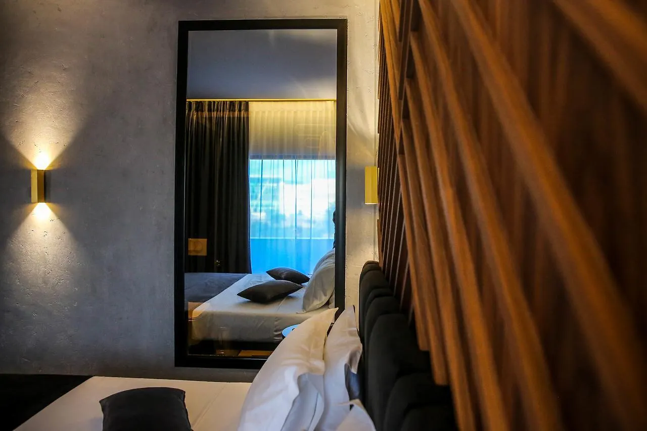 *****  Mai Tai Resort Mjull-Bathore Albania