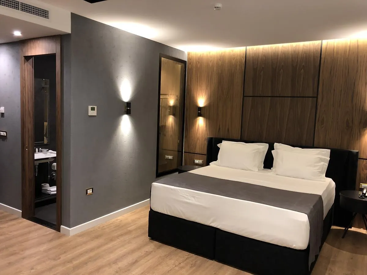 Mai Tai Resort Mjull-Bathore 5*,